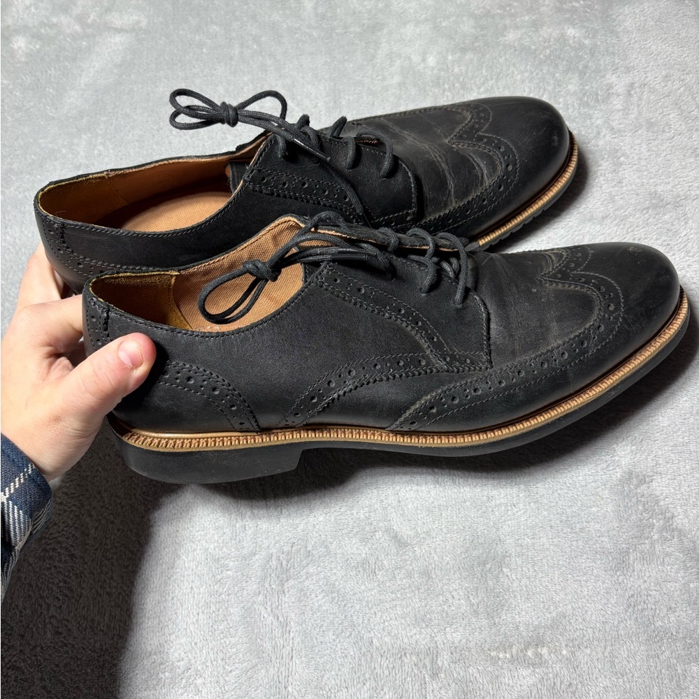 COLE HAAN Mens Casual Dress Shoes Black Leather Wingtip Oxfords Mens Size 10M